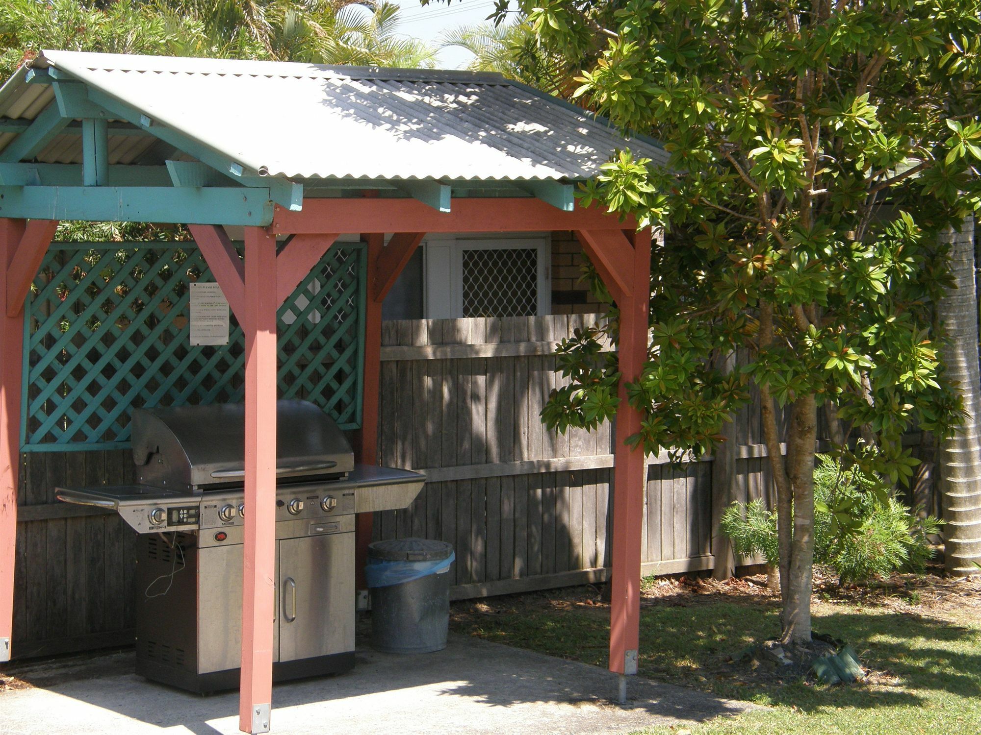 Dolphin Sands Holiday Cabins Coffs Harbour Exteriör bild